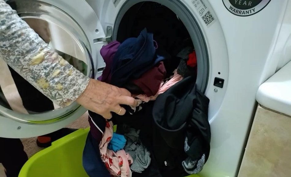 OMEKŠIVAČ SIPAJTE OVAKO I VEŠ ĆE MIRISATI 7 DANA: Tu CAKU znaju iskusne domaćice - featured image