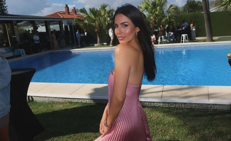 Trik Anastasije Ražnatović zbog kog nikada nema višak kilograma: Kad oseti glad ona uradi ovo, a kad pojede nešto slatko… - featured image