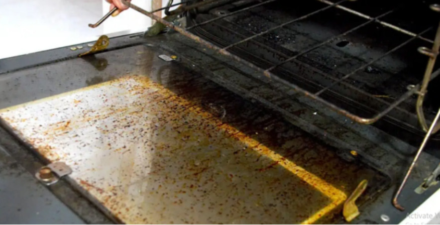 KUĆNI TRIK, kako 0čistiti i 0dmastiti staklo sa unutrašnje strane rerne: Ne morate ništa da rastavljate – brzo i jednostavno! - featured image