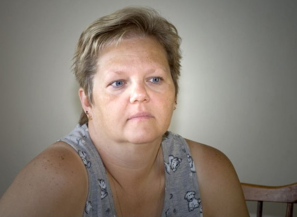 Žena iz Konjević Polja bacila svoju decu, da bi mogla da se preuda: Nakon par godina sina je srela ispred prodavnice i šokirala ga reakcijom - featured image Žena iz Konjević Polja bacila svoju decu, da bi mogla da se preuda: Nakon par godina sina je srela ispred prodavnice i šokirala ga reakcijom - featured image