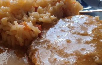 Sočne šnicle u aromatičnom umaku: Recept za savršen ručak