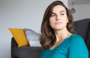 Režanje koje otkriva istinu: Tajna skrivena ispod kreveta