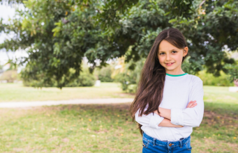 Istina nacrtana bojicama: kako je jedan dječiji crtež razotkrio dvostruki život i naučio me snazi tišine