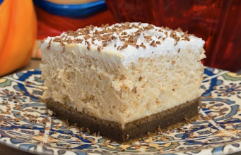 Jugoslovenska domaćica – kolač koji miriše na detinjstvo, toplinu doma i jednostavne radosti