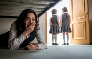 „Moja susjeda je tvrdila da je vidjela moju kćerku kod kuće tokom školskih sati… pa sam se pretvarala da idem na posao i sakrila se ispod kreveta.