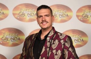 BIO JE FAVORIT U ZVEZDAMA GRANDA, A SAD NE LIČI NA SEBE: Snimili ga na ulici, EVO KAKO SAD IZGLEDA ISAK ŠABANOVIĆ BIO JE FAVORIT U ZVEZDAMA GRANDA, A SAD NE LIČI NA SEBE: Snimili ga na ulici, EVO KAKO SAD IZGLEDA ISAK ŠABANOVIĆ - featured image