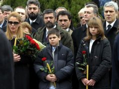 Evo gde su danas i čime se bave deca Zorana Đinđića: Jovana izrasla u lepoticu i sve ostavila bez teksta ovim potezom, a Luka iznenadio ponašanjem Evo gde su danas i čime se bave deca Zorana Đinđića: Jovana izrasla u lepoticu i sve ostavila bez teksta ovim potezom, a Luka iznenadio ponašanjem - featured image