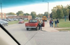 Tajne moje tinejdžerke: kada škola nije ono što izgleda Tajne moje tinejdžerke: kada škola nije ono što izgleda - featured image