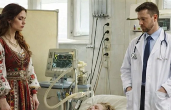 Samo nemoj misliti da IZGUBIŠ svoju ćerku! – zaplakao je romkinja nakon što je požurio na operaciju kod paraliziranog djeteta. A kad ju je doveo u odaju, svi su bili ZAPANJENI… 😲😲😲