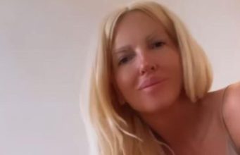 Isplivali š0k snimci Jelene Karleuše, SKINULA SE POTPUNO PA Iegla preko njega Isplivali š0k snimci Jelene Karleuše, SKINULA SE POTPUNO PA Iegla preko njega - featured image