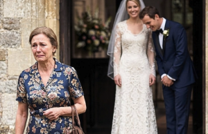 Kad sam stigla na sinovljevo vjenčanje, zaustavio me na vratima crkve – ali istina je već bila na putu