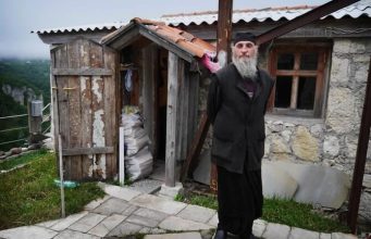 Kad vas neko uvredi i okleveta, jedino je ispravo ovo da uredite, tako najbolje štitite sebe: Otac Melentije sa Hilandara sve objasnio u 1 rečenici
