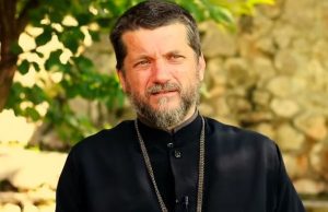 Da li je greh postiti samo 7 dana i pričestiti se: Otac Gojko Perović je izričit Da li je greh postiti samo 7 dana i pričestiti se: Otac Gojko Perović je izričit - featured image