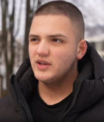 EMIR (17) NAŠAO NOVČANIK PUN PARA Odlučio da vrati, a ubrzo je usledio poziv: Rekli su mu samo JEDNU STVAR! Sve se odigralo u par sati (FOTO) EMIR (17) NAŠAO NOVČANIK PUN PARA Odlučio da vrati, a ubrzo je usledio poziv: Rekli su mu samo JEDNU STVAR! Sve se odigralo u par sati (FOTO) - featured image