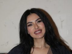 SEVALE BRADAVICE: Tanja Savić pevala bez gaća i brusa! Šta joj se desilo, pokazala previše!!! SEVALE BRADAVICE: Tanja Savić pevala bez gaća i brusa! Šta joj se desilo, pokazala previše!!! - featured image
