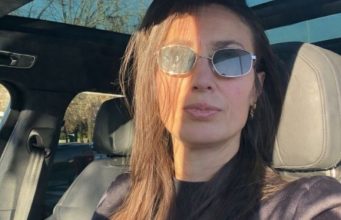 Vesna iz Medveđe rodila 8 sinova i 1 ćerku, njen život sa mužem Slobodanom ostavlja Srbe bez teksta: Nema dadilju, sve postiže sama, a izgledom oduzima dah Vesna iz Medveđe rodila 8 sinova i 1 ćerku, njen život sa mužem Slobodanom ostavlja Srbe bez teksta: Nema dadilju, sve postiže sama, a izgledom oduzima dah - featured image