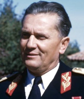 NIKAD VIĐENA SLIKA mladog Tita u zatvoru 1928. potpuno je ŠOKIRALA CEO BALKAN: OVAJ detalj na licu SVI KOMENTARIŠU – to što je Broz dobio po rođenju drugi DEBELO PLAĆAJU NIKAD VIĐENA SLIKA mladog Tita u zatvoru 1928. potpuno je ŠOKIRALA CEO BALKAN: OVAJ detalj na licu SVI KOMENTARIŠU – to što je Broz dobio po rođenju drugi DEBELO PLAĆAJU - featured image