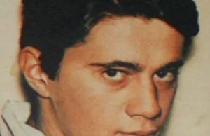 Bio je najlepši Jugosloven, sve fatalne Srpkinje ga jurile, težak život ga slomio: Izguio 2 ćerke, sin mu se slučajno ubio, a onda je on sebi jezivo presudio Bio je najlepši Jugosloven, sve fatalne Srpkinje ga jurile, težak život ga slomio: Izguio 2 ćerke, sin mu se slučajno ubio, a onda je on sebi jezivo presudio - featured image