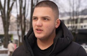 EMIR (17) NAŠAO NOVČANIK PUN PARA Odlučio da vrati, a ubrzo je usledio poziv: Rekli su mu samo JEDNU STVAR! Sve se odigralo u par sati (FOTO) EMIR (17) NAŠAO NOVČANIK PUN PARA Odlučio da vrati, a ubrzo je usledio poziv: Rekli su mu samo JEDNU STVAR! Sve se odigralo u par sati (FOTO) - featured image