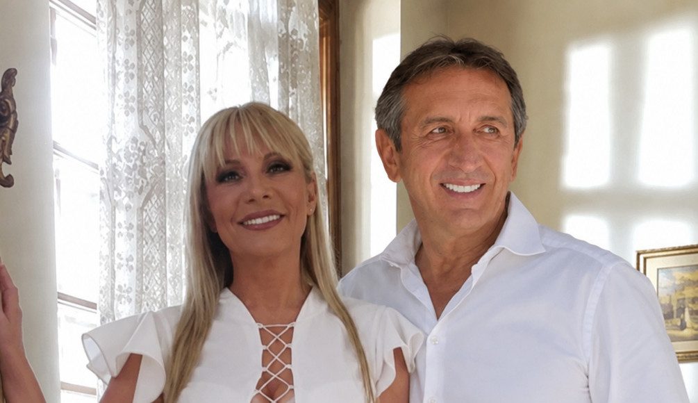 NAKON ŽALOSTI SUZANA JOVANOVIĆ PONOVO BLISTA OD SREĆE…Ovaj čovjek joj vratio osmijeh na lice!!!Cijeli BALKAN U ŠOKU -CIJELO vrijeme bili u tajnoj vezi!! - featured image NAKON ŽALOSTI SUZANA JOVANOVIĆ PONOVO BLISTA OD SREĆE…Ovaj čovjek joj vratio osmijeh na lice!!!Cijeli BALKAN U ŠOKU -CIJELO vrijeme bili u tajnoj vezi!! - featured image