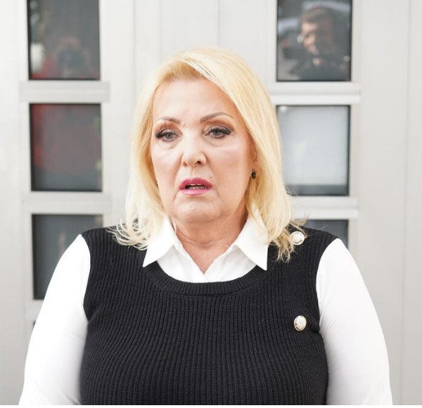 Snežana Đurišić rešila da odustane od svega: Saopštila javnosti tužnu odluku! - featured image