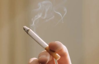 Samo jedna namirnica ima moć da preporodi pušače: Odlična je za srce i krvne sudove, krcata vitaminima i mineralima Samo jedna namirnica ima moć da preporodi pušače: Odlična je za srce i krvne sudove, krcata vitaminima i mineralima - featured image