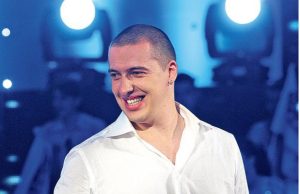 SPAVA0 SAM SA UDATIM ŽENAMA” Amar Gile bez dlake na jeziku: KAD čujete s kojom Našom POPULARNOM PJEVAČICOM JE BIO zgrozit ćete se.. SPAVA0 SAM SA UDATIM ŽENAMA” Amar Gile bez dlake na jeziku: KAD čujete s kojom Našom POPULARNOM PJEVAČICOM JE BIO zgrozit ćete se.. - featured image
