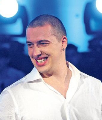 SPAVA0 SAM SA UDATIM ŽENAMA” Amar Gile bez dlake na jeziku: KAD čujete s kojom Našom POPULARNOM PJEVAČICOM JE BIO zgrozit ćete se.. SPAVA0 SAM SA UDATIM ŽENAMA” Amar Gile bez dlake na jeziku: KAD čujete s kojom Našom POPULARNOM PJEVAČICOM JE BIO zgrozit ćete se.. - featured image