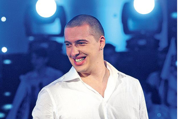 SPAVA0 SAM SA UDATIM ŽENAMA” Amar Gile bez dlake na jeziku: KAD čujete s kojom Našom POPULARNOM PJEVAČICOM JE BIO zgrozit ćete se.. - featured image SPAVA0 SAM SA UDATIM ŽENAMA” Amar Gile bez dlake na jeziku: KAD čujete s kojom Našom POPULARNOM PJEVAČICOM JE BIO zgrozit ćete se.. - featured image