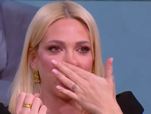 Milica lije suze zbog sina: BIO JE KRATKO DIO MOG ŽIVOTA, ZAŠTO BOŽE? - featured image Milica lije suze zbog sina: BIO JE KRATKO DIO MOG ŽIVOTA, ZAŠTO BOŽE? - featured image