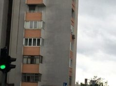 Fotografija ove stambene zgrade iz Splita obišla je celi Balkan, a sve zbog sulude ideje jednog stanara Fotografija ove stambene zgrade iz Splita obišla je celi Balkan, a sve zbog sulude ideje jednog stanara - featured image