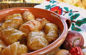 Samo ovako se pravi zaprška za sarmu: Kuhar otkrio caku zbog koje miriše kao kod bake Samo ovako se pravi zaprška za sarmu: Kuhar otkrio caku zbog koje miriše kao kod bake - featured image