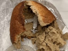 Šapčanin kupio hleb u prodavnici, a od onoga što je našao u vekni PREVRNUĆE VAM SE ŽELUDAC: Prizor nije za gadljive Šapčanin kupio hleb u prodavnici, a od onoga što je našao u vekni PREVRNUĆE VAM SE ŽELUDAC: Prizor nije za gadljive - featured image