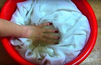 0čistila je sve zavjese u kući d0 snježno bijelog stanja za 3 sata: Dijelim stari TRIK za koji mnogi ljudi ne znaju! 0čistila je sve zavjese u kući d0 snježno bijelog stanja za 3 sata: Dijelim stari TRIK za koji mnogi ljudi ne znaju! - featured image