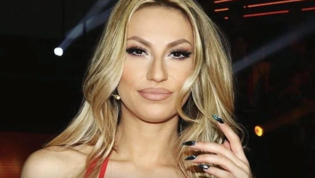 Ostvarilo mi se ono što sam godinama priželjkivala, čudo se rađa, stomačić raste? Rada Manojlović presretna, zanijemit ćete kada čujete ko je tata – svi čestitaju - featured image