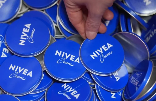 Ja sam DERMATOLOG, proučio sam sastav čuvene NIVEINE KREME i evo detaljnog objašnjenja da li je ona stvarno DOBRA - featured image