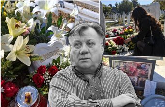 REŠENA MISTERIJE CRVENIH RUŽA NA GROBU HALIDA BEŠLIĆA:Ovo je žena koja TAJNO posjećuje njegov grob i kojoj je on OSTVIO SVOJU najveću NEKRETNINU!!! Kćerka za koju niko nije znao? …… REŠENA MISTERIJE CRVENIH RUŽA NA GROBU HALIDA BEŠLIĆA:Ovo je žena koja TAJNO posjećuje njegov grob i kojoj je on OSTVIO SVOJU najveću NEKRETNINU!!! Kćerka za koju niko nije znao? …… - featured image