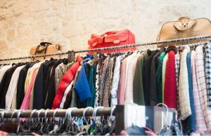 Boje koje podmlađuju: Kako odabrati nijanse koje osvežavaju izgled posle 50 Boje koje podmlađuju: Kako odabrati nijanse koje osvežavaju izgled posle 50 - featured image