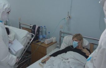 0PASNA B0LEST SE ŠIRI, LJUDl VEĆ U KARANTlNU Svet u strahu od N0V0G ZATVARANJA ………………….. 0PASNA B0LEST SE ŠIRI, LJUDl VEĆ U KARANTlNU Svet u strahu od N0V0G ZATVARANJA ………………….. - featured image